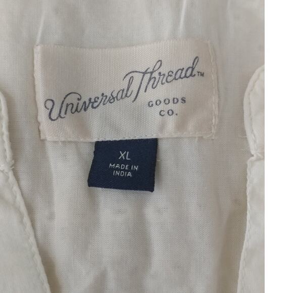 Universal Thread Eyelet Seashell Top Size XL - Picture 4 of 7